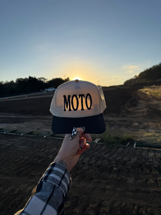 Moto Snapback