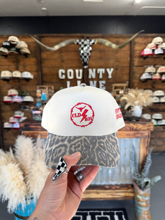 CLD831 Leopard Snapback