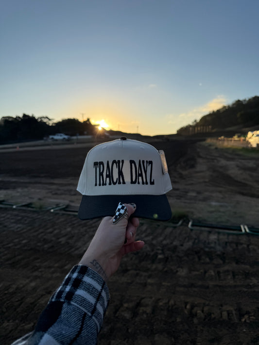 Track Dayz Snapback