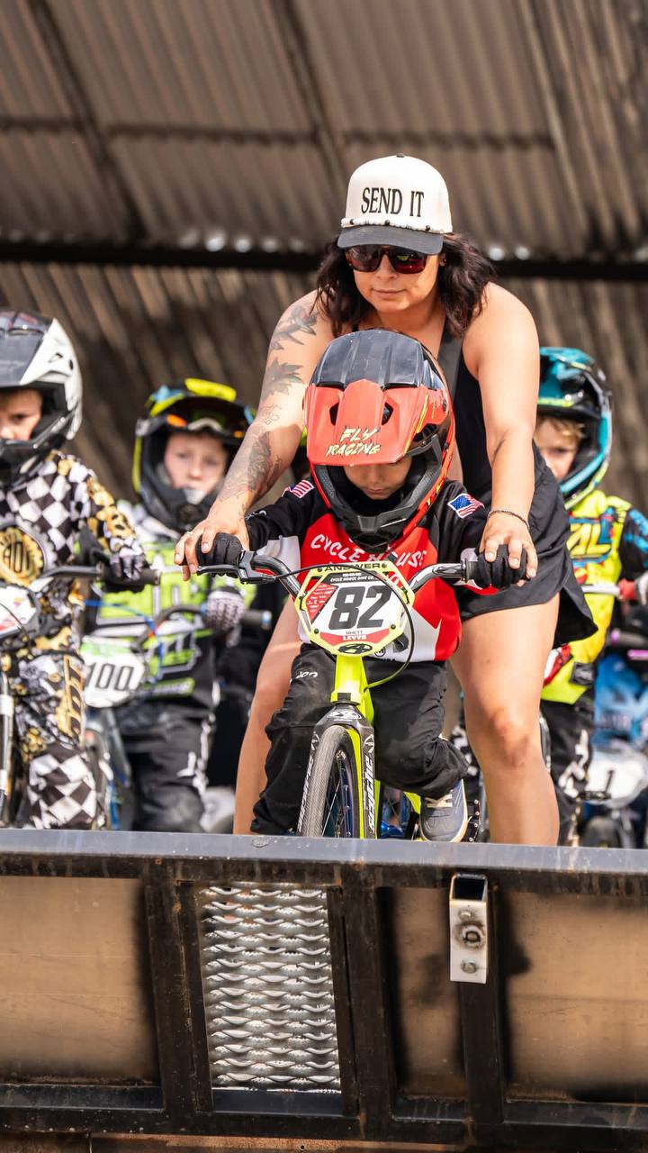 Send It Snapback