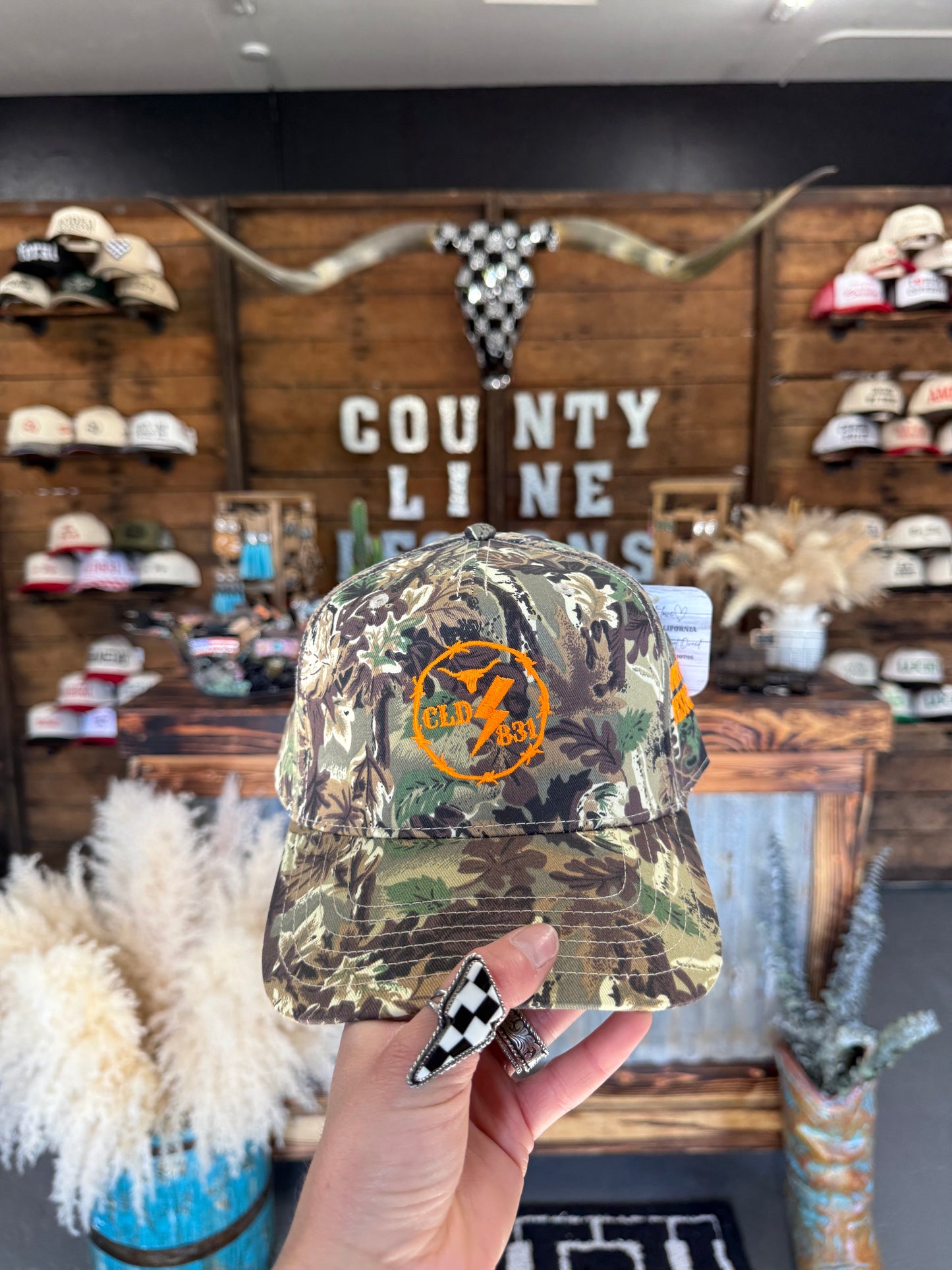 CLD831 Camo Snapback