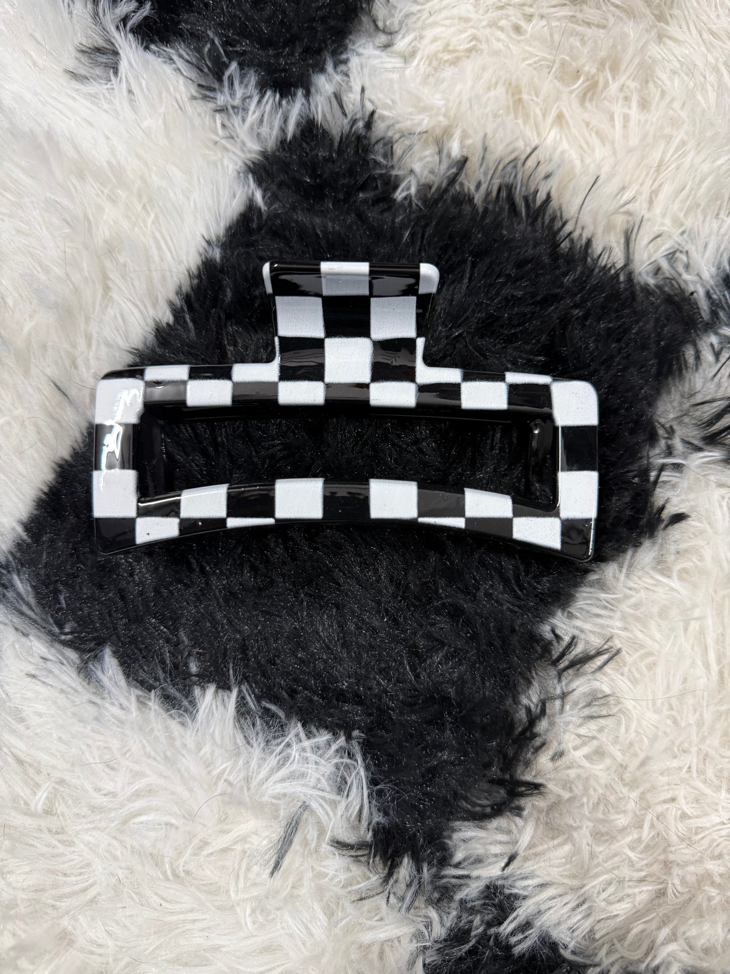 Large Checkered Claw Clipz