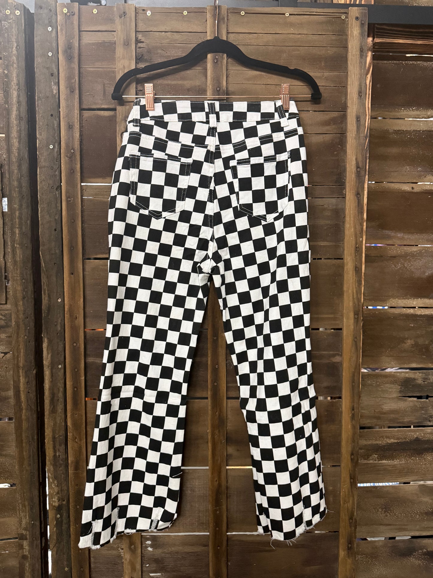 Checkered Capriz